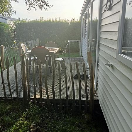 Luxueuze Stacaravan 4Pers Met Terras En Tuintje Bredene Eksteriør bilde
